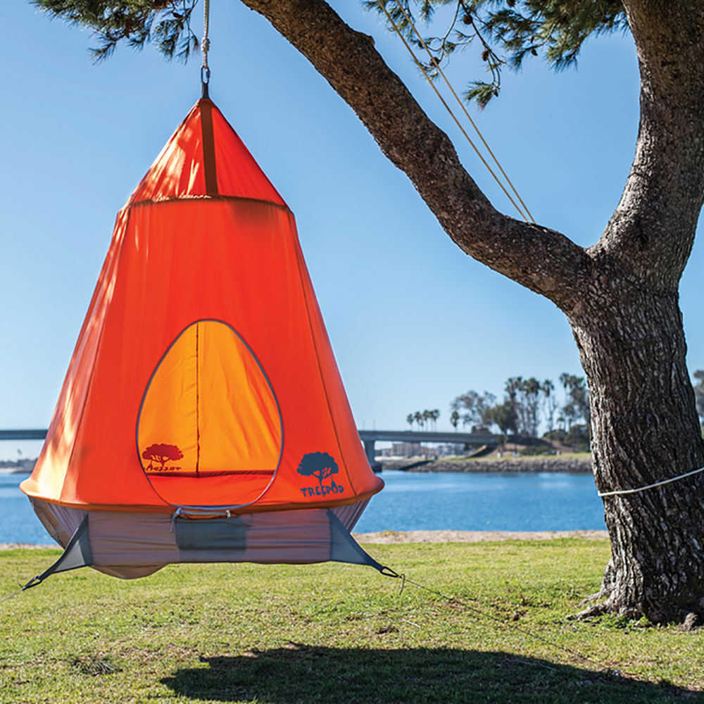 TreePod Hanging Treehouse 2017