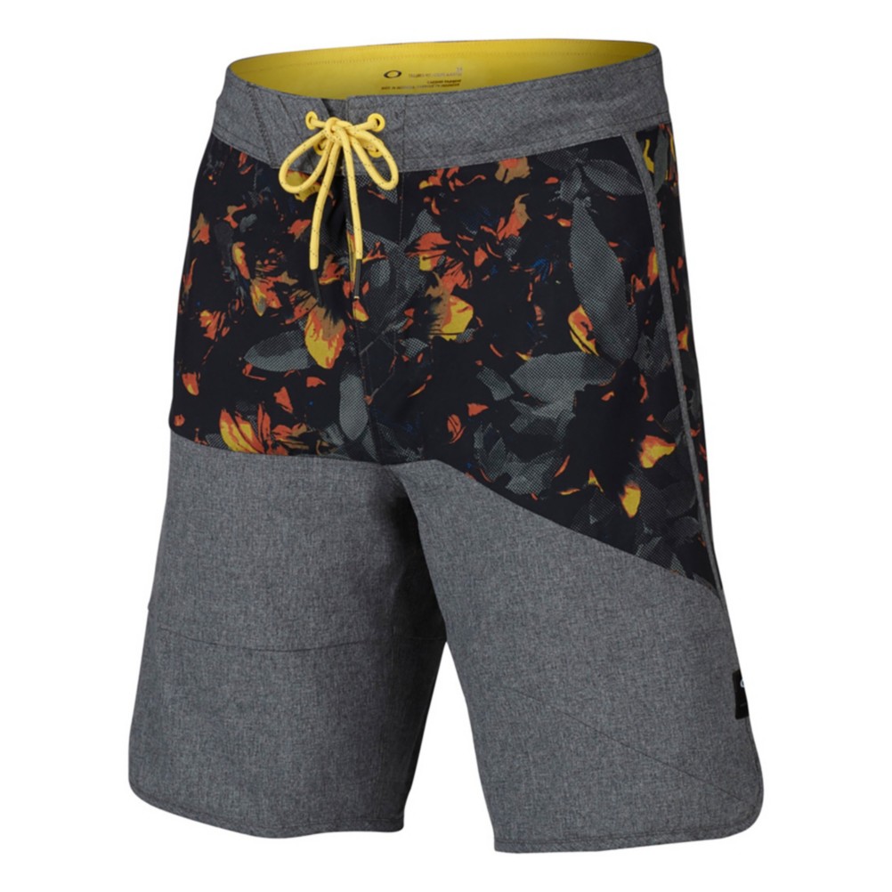 oakley mens board shorts