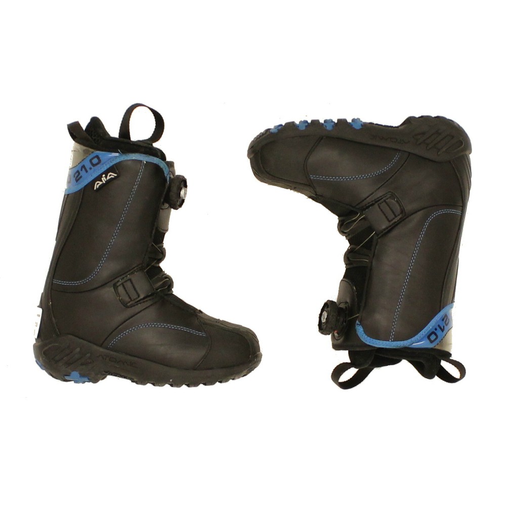 atomic snowboard boots