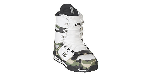 DC Flare Snowboard Boots